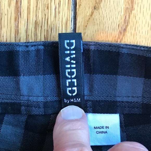 H & M DIVIDED WOMEN'S CHECKERED PANT - BLACK & GREY - SIZE 6 - Picture 7 of 9